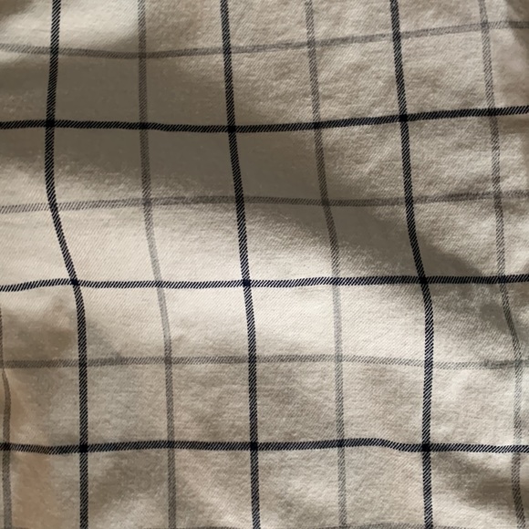 Banana republic long sleeve untucked shirt - Picture 3 of 3